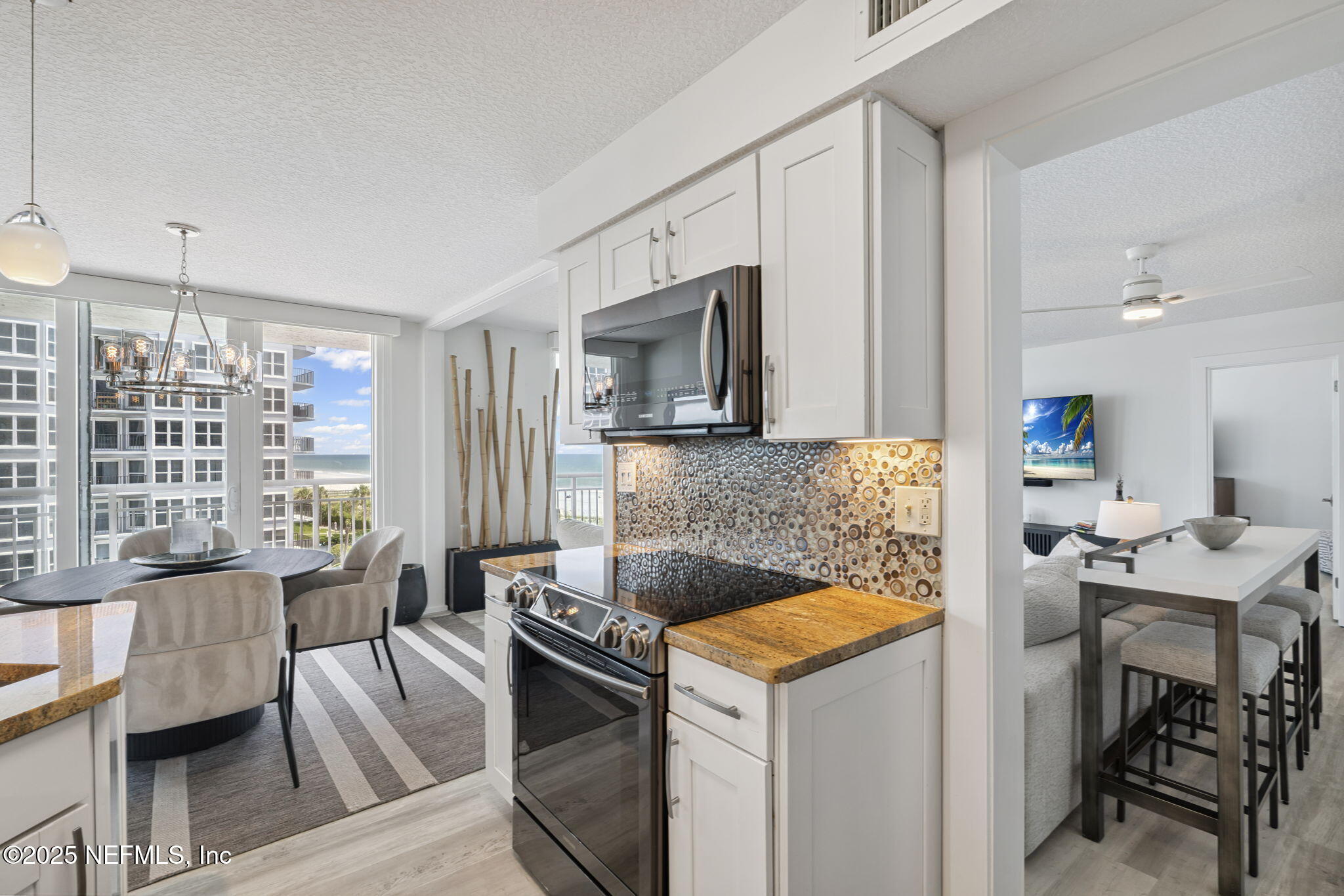 1601 OCEAN Drive, 401