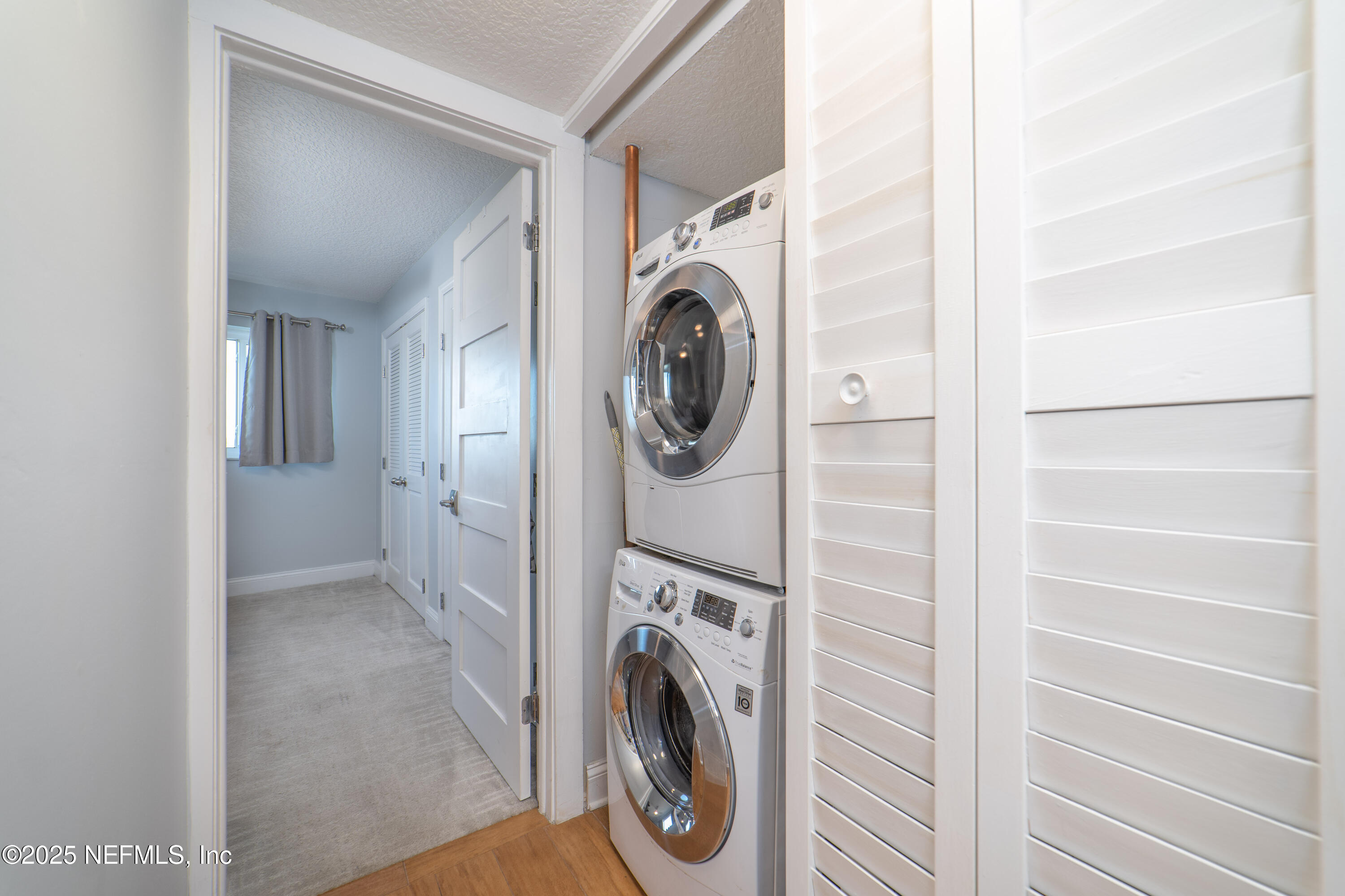 1601 OCEAN Drive, 401