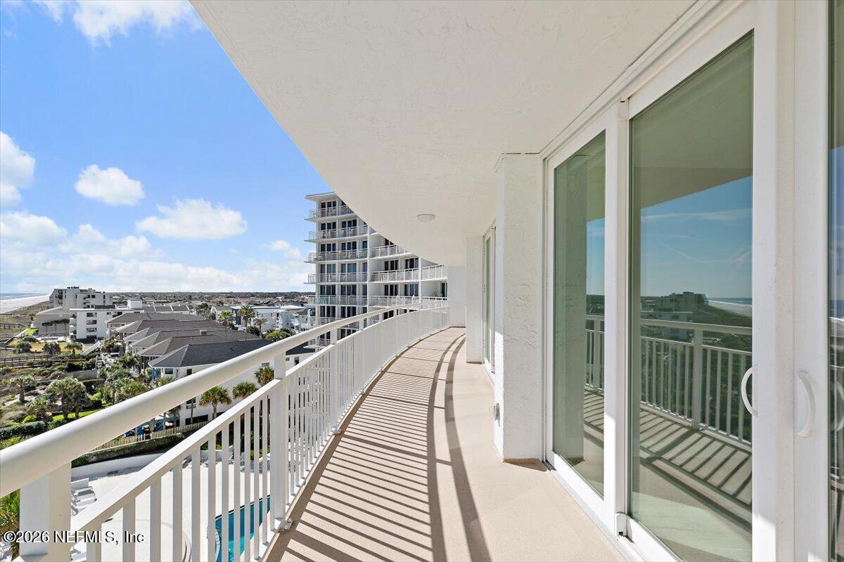 1601 OCEAN Drive 606
