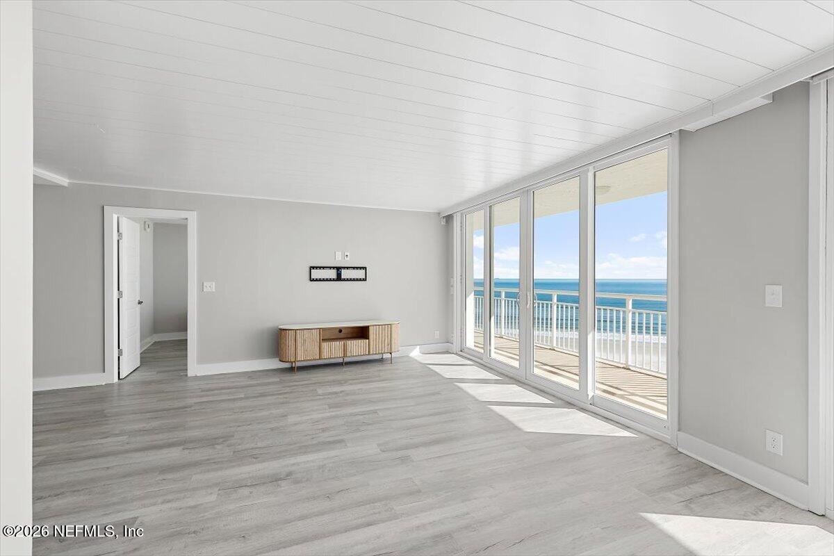 1601 OCEAN Drive 606