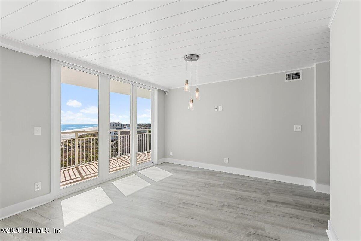 1601 OCEAN Drive 606