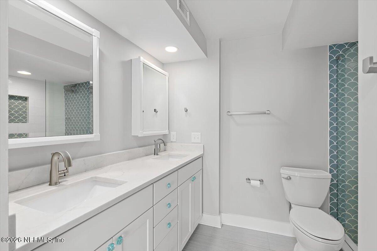 1601 OCEAN Drive 606