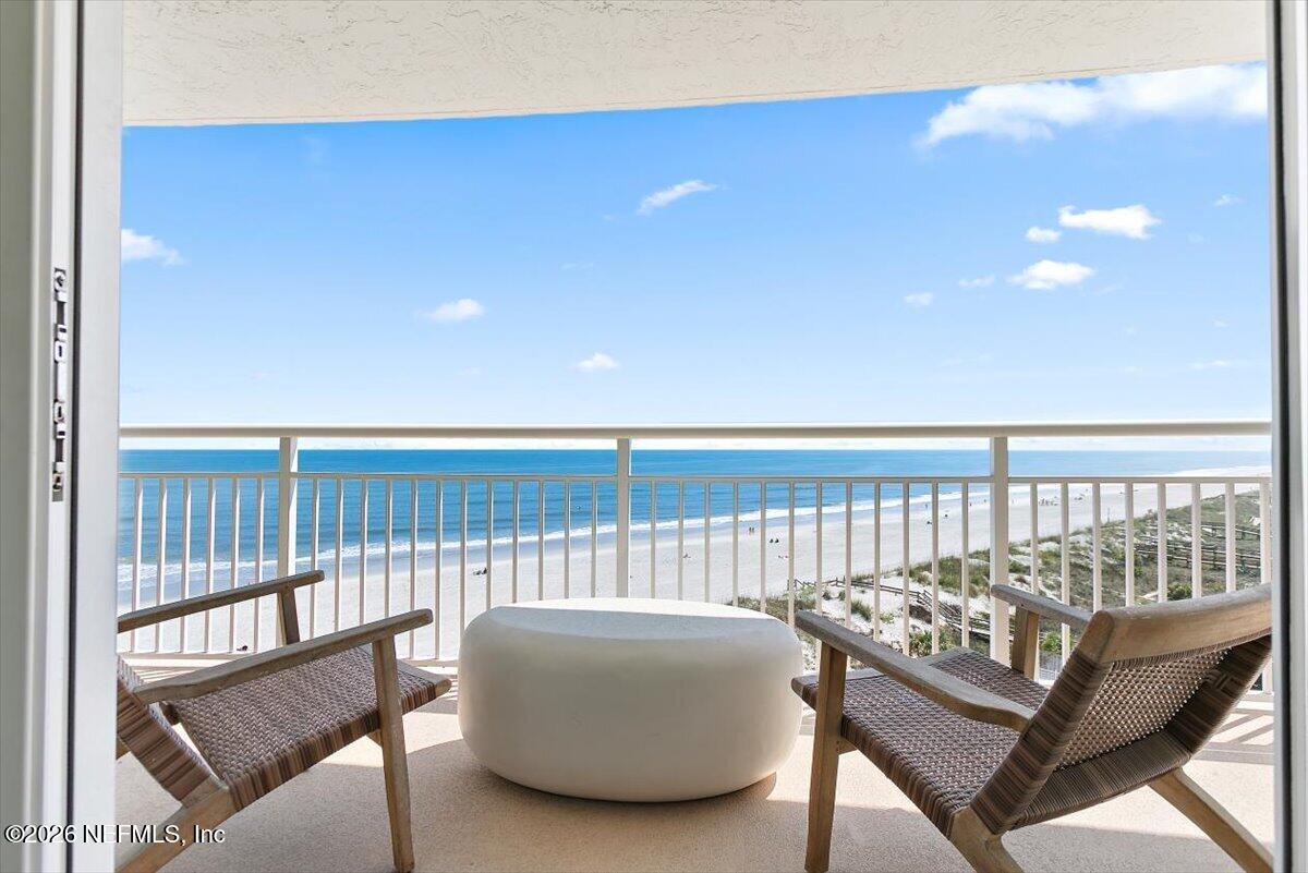 1601 OCEAN Drive 606