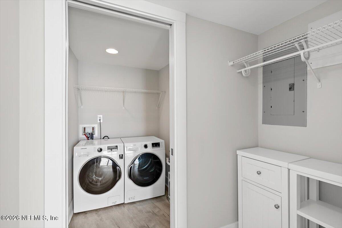 1601 OCEAN Drive 606