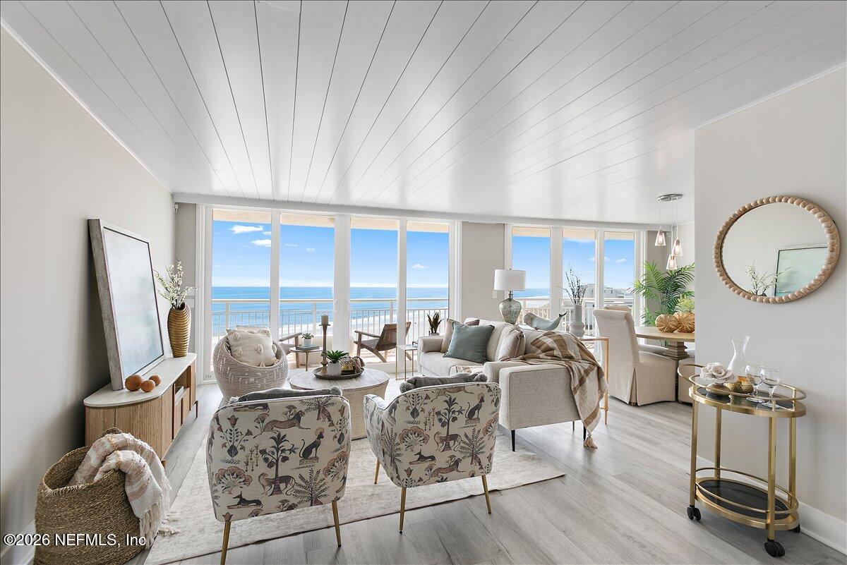 1601 OCEAN Drive 606