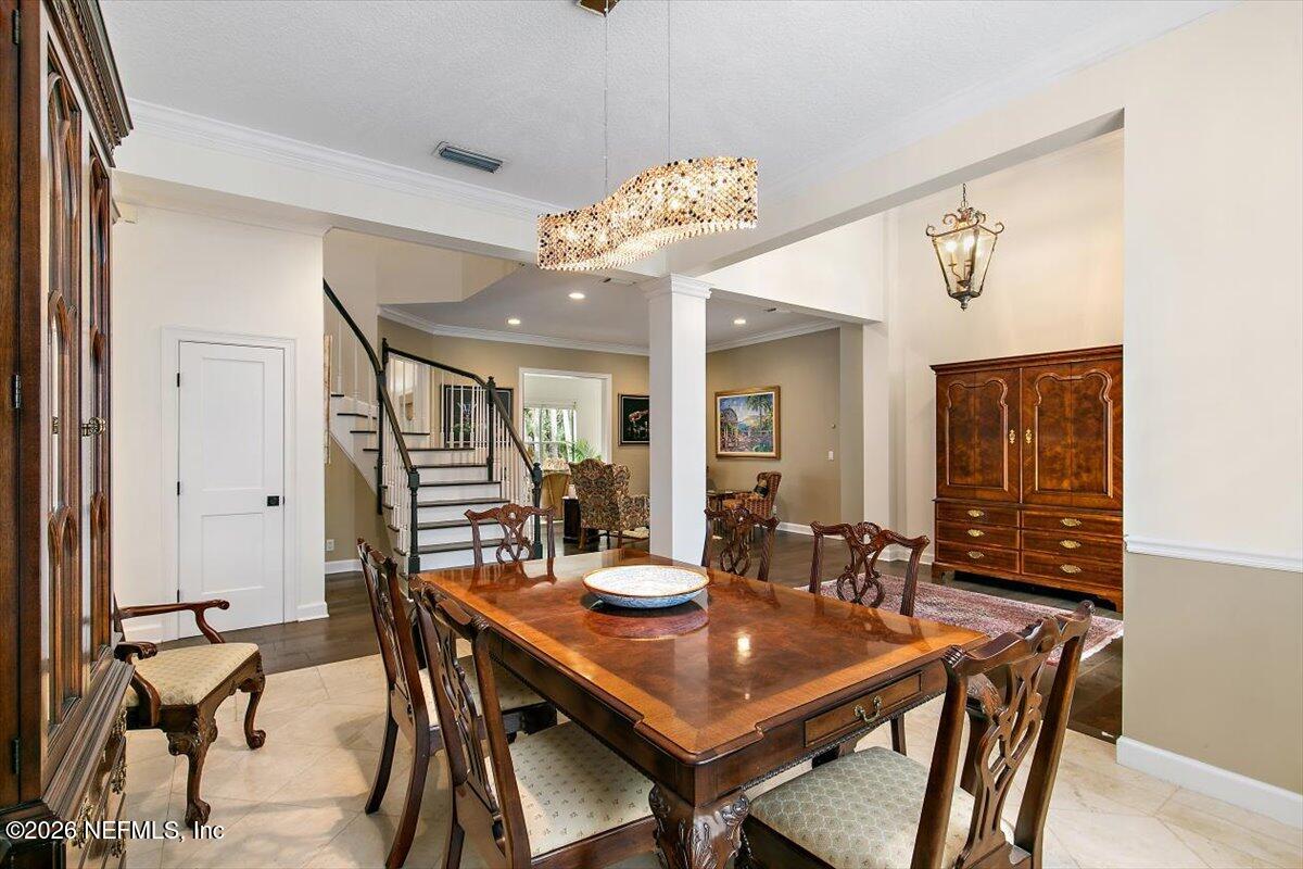 8119 SEVEN MILE Drive