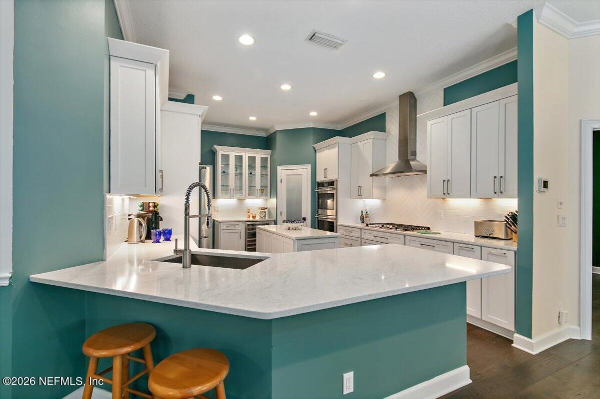 8119 SEVEN MILE Drive