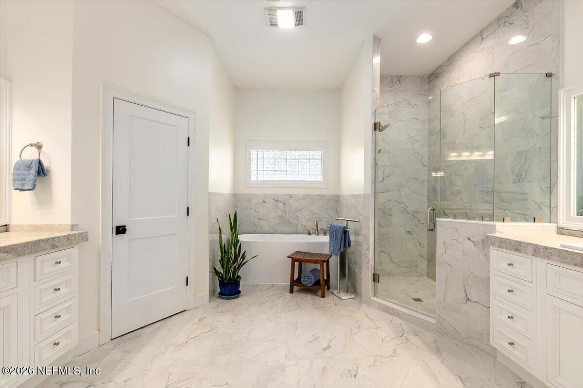 8119 SEVEN MILE Drive