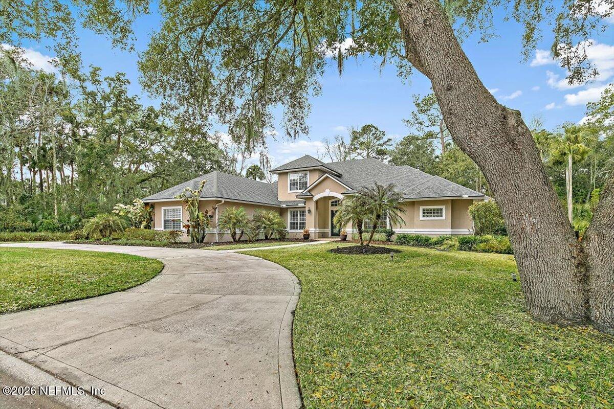 8119 SEVEN MILE Drive