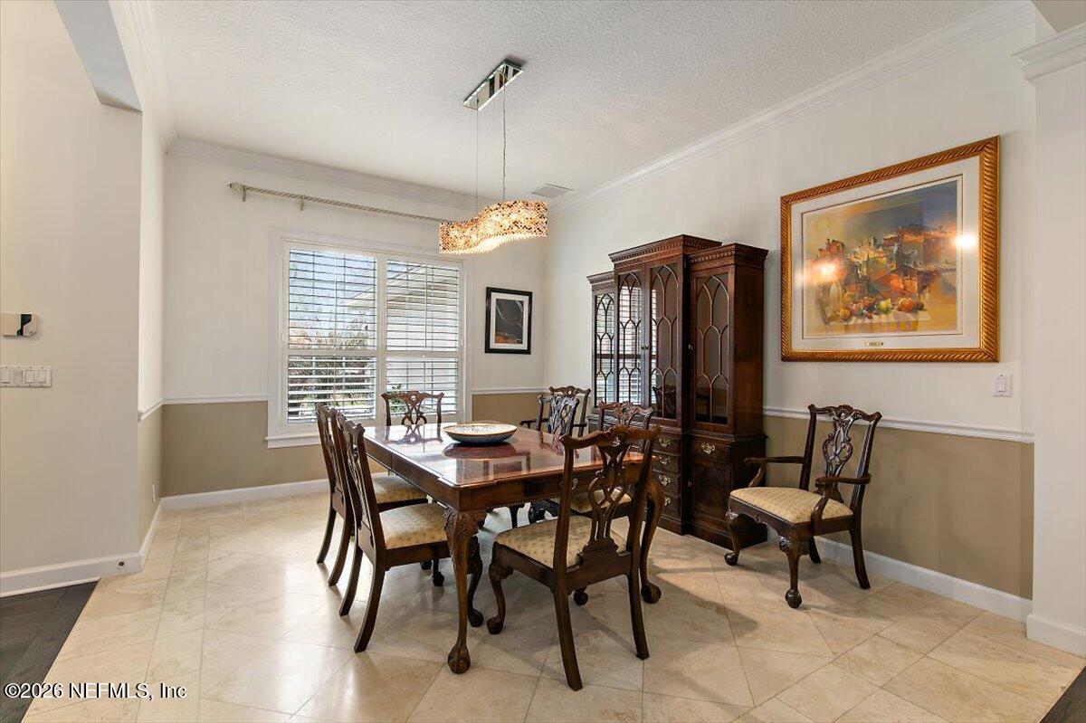 8119 SEVEN MILE Drive