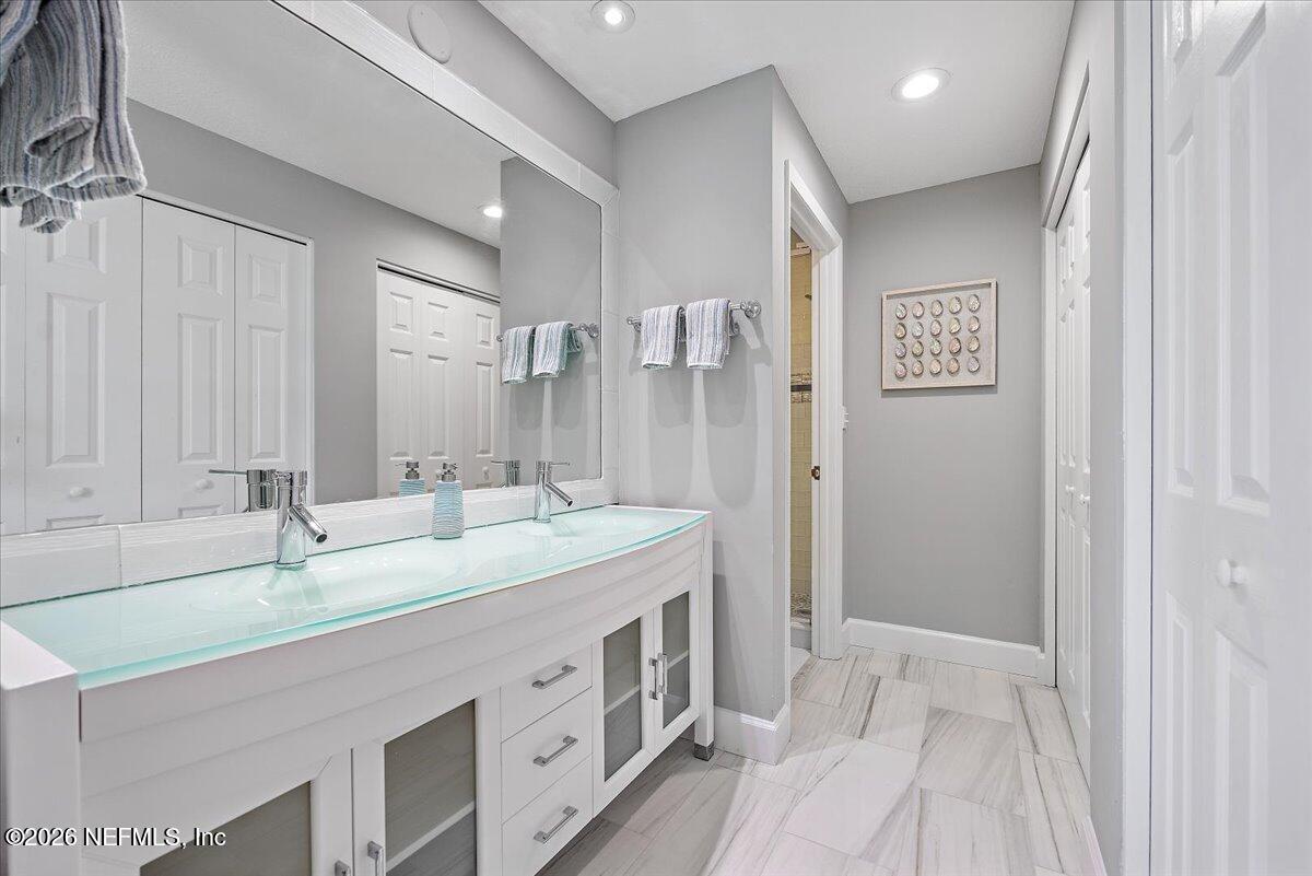 824 SPINNAKERS REACH Drive