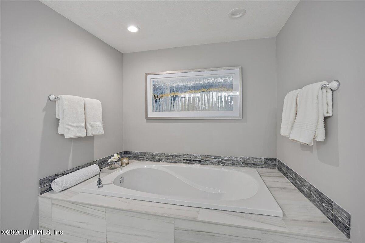 824 SPINNAKERS REACH Drive