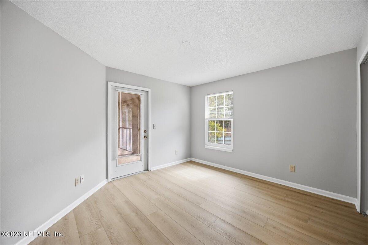 100 IRONWOOD Drive 121