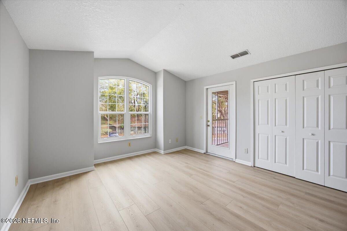 100 IRONWOOD Drive 121