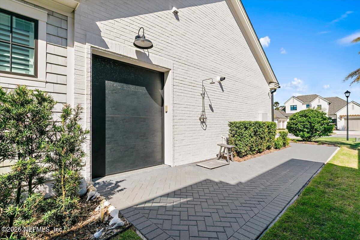 127 SEA GLASS Way