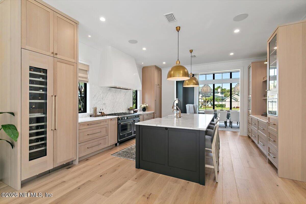 127 SEA GLASS Way