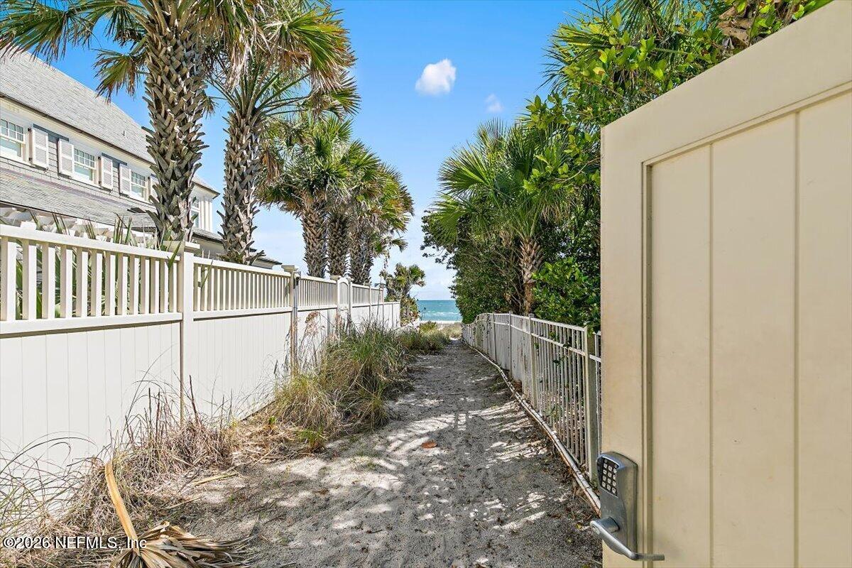 127 SEA GLASS Way
