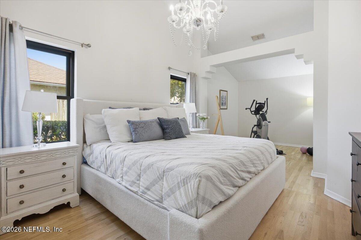 185 CROSSCOVE Circle