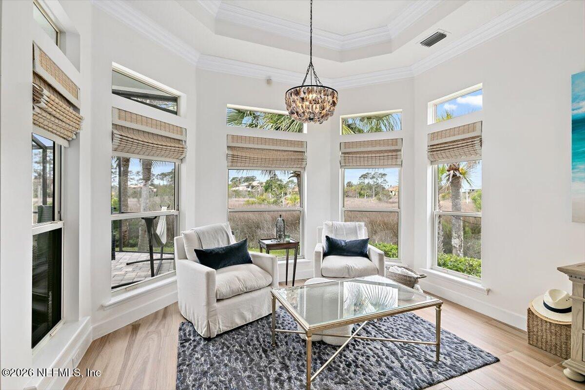 260 ROYAL TERN Road N