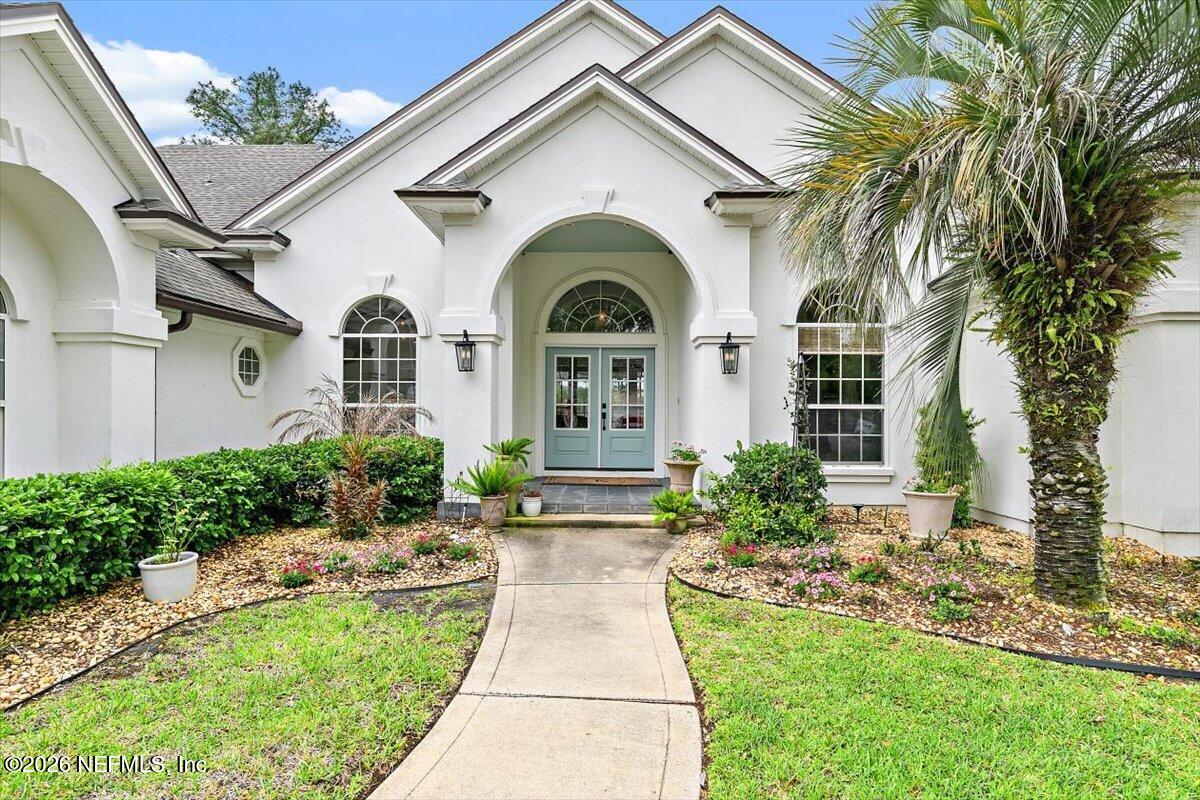 260 ROYAL TERN Road N