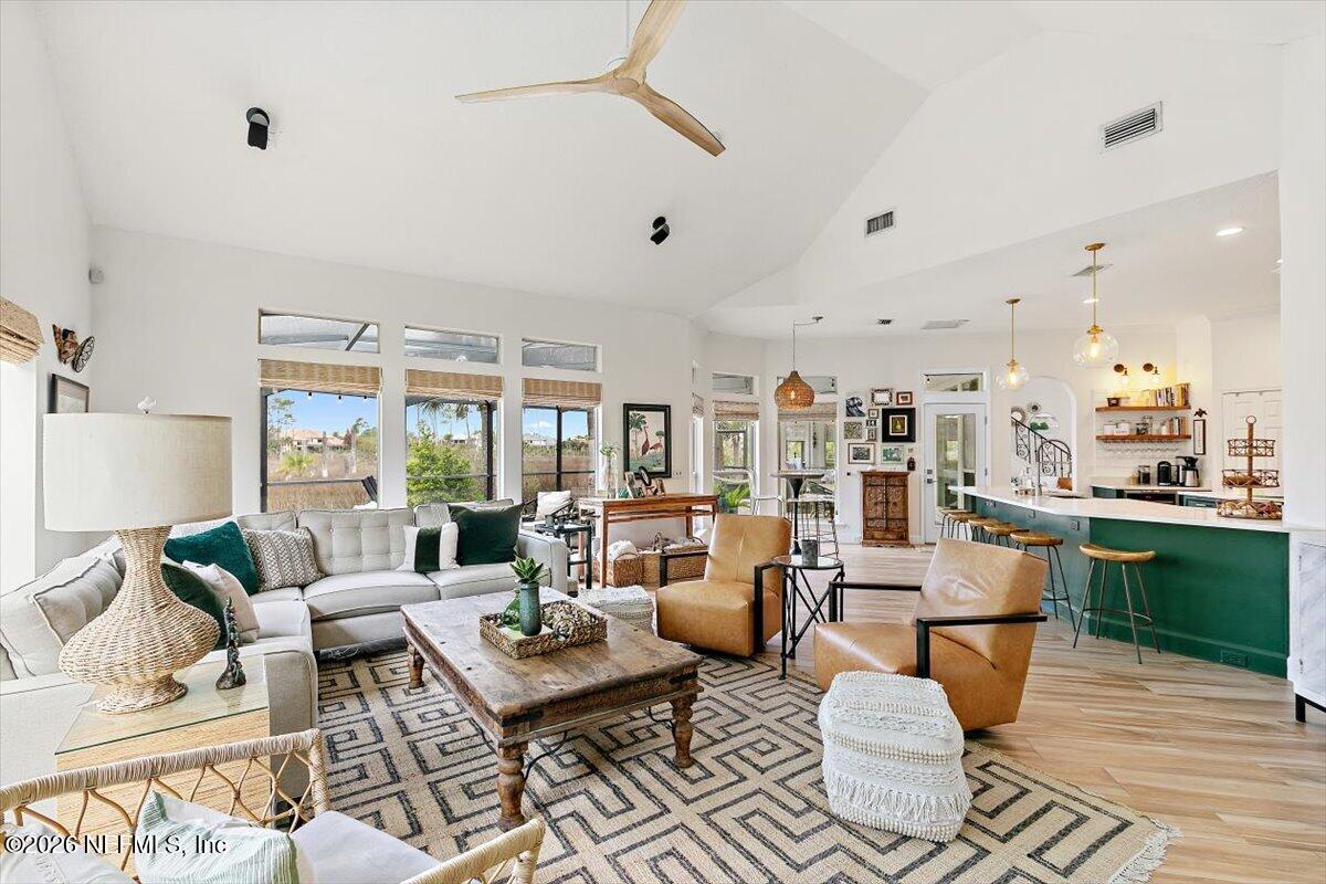 260 ROYAL TERN Road N