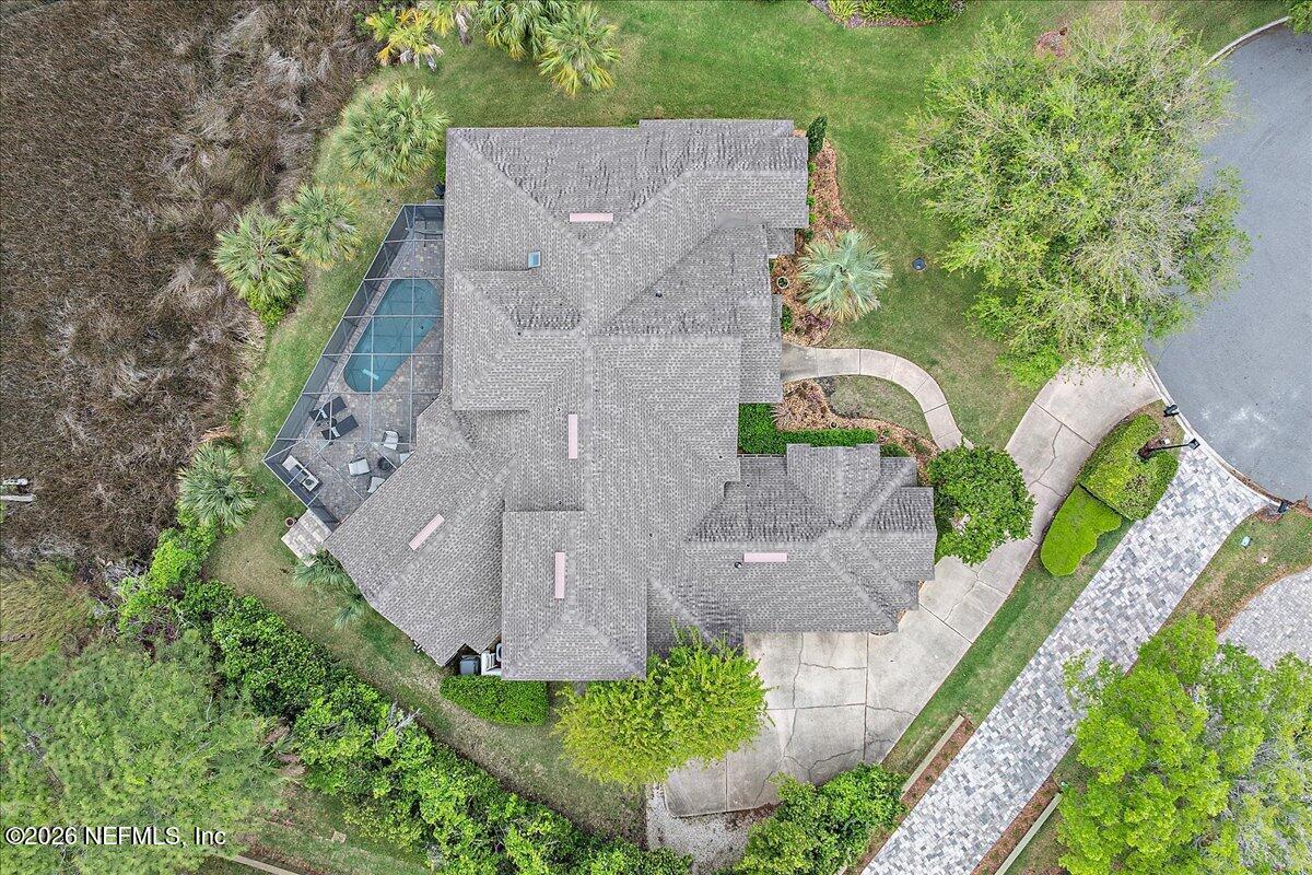 260 ROYAL TERN Road N