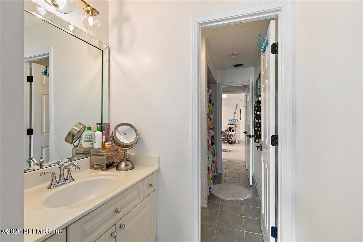 260 ROYAL TERN Road N