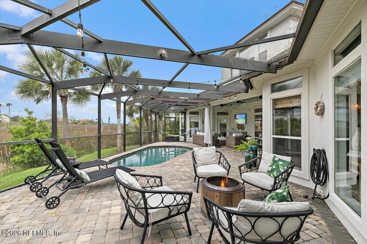 260 ROYAL TERN Road N