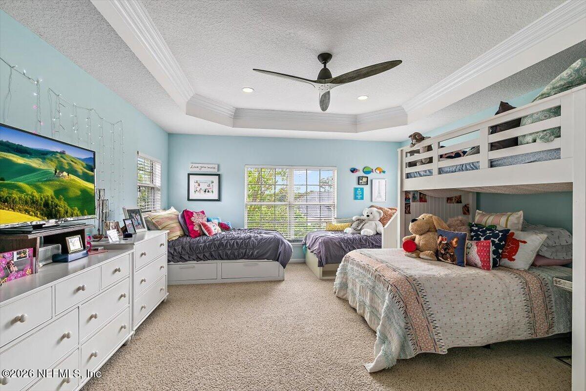 260 ROYAL TERN Road N