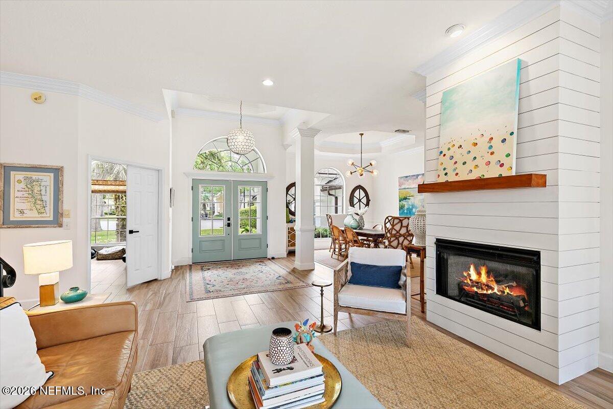 260 ROYAL TERN Road N