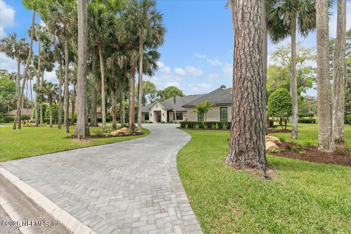 8049 WHISPER LAKE Lane W