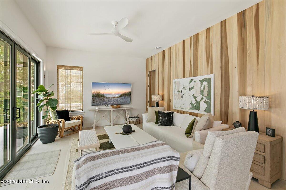 8049 WHISPER LAKE Lane W