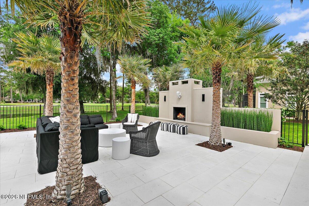 8049 WHISPER LAKE Lane W