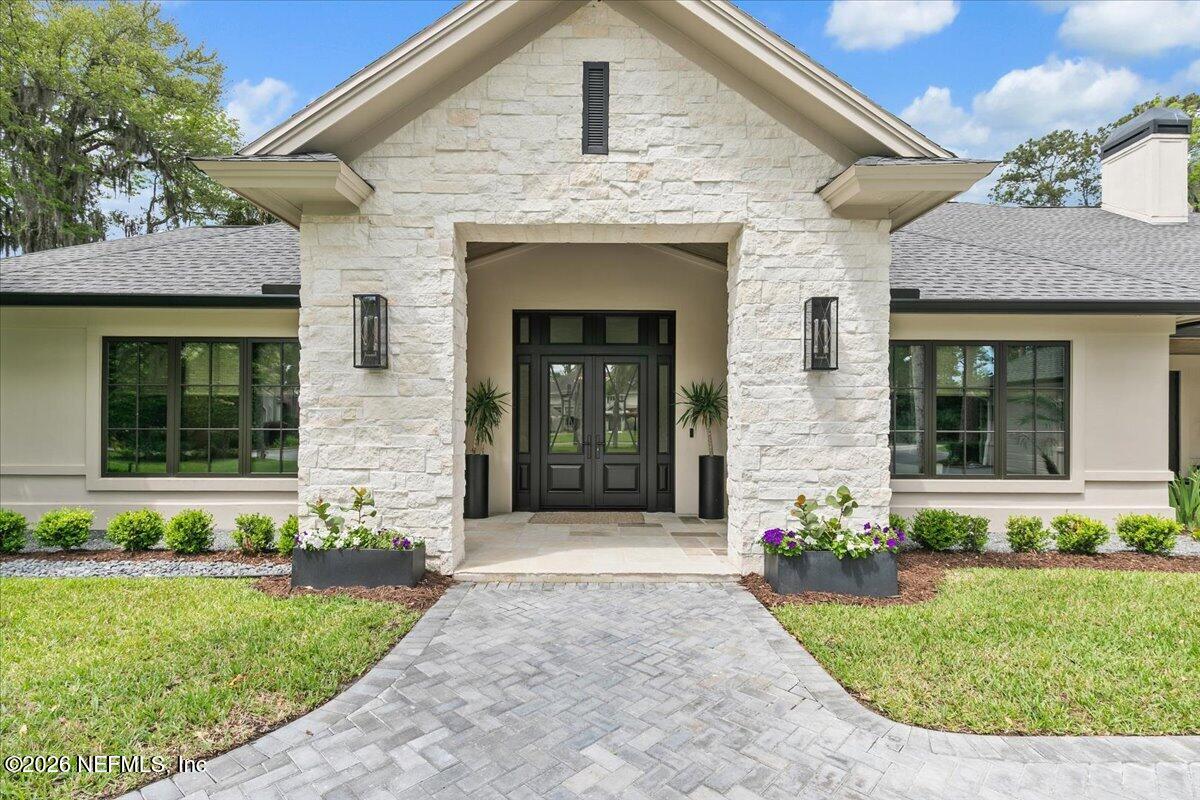 8049 WHISPER LAKE Lane W