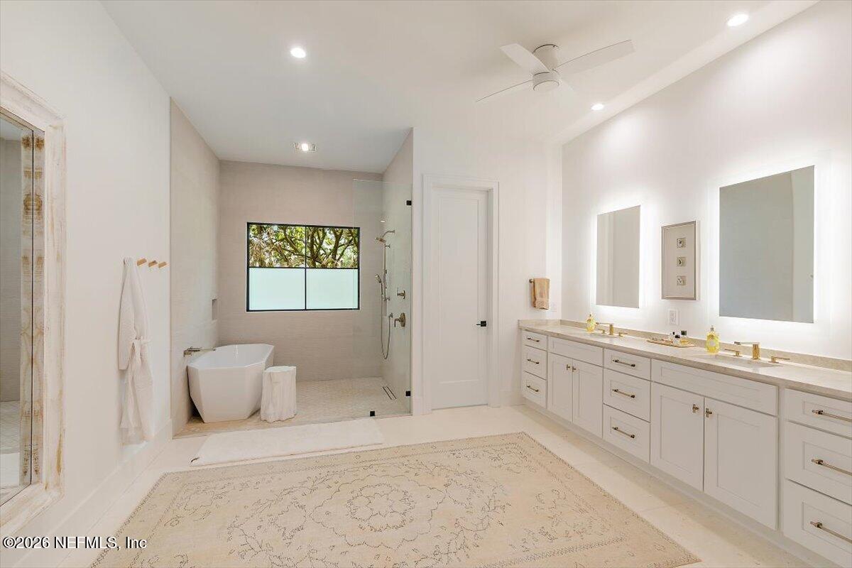 8049 WHISPER LAKE Lane W