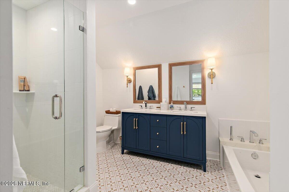 8049 WHISPER LAKE Lane W