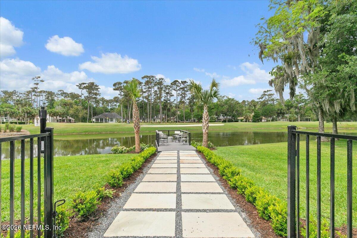 8049 WHISPER LAKE Lane W