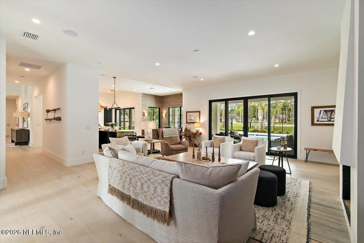 8049 WHISPER LAKE Lane W