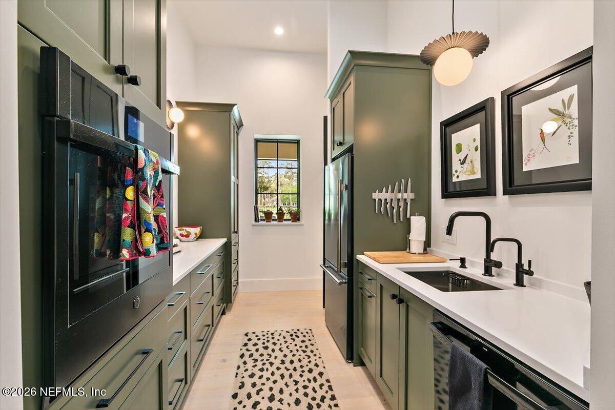 8049 WHISPER LAKE Lane W