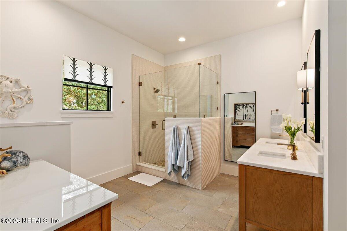 8049 WHISPER LAKE Lane W