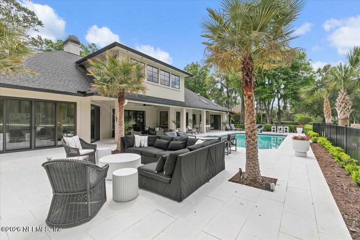 8049 WHISPER LAKE Lane W