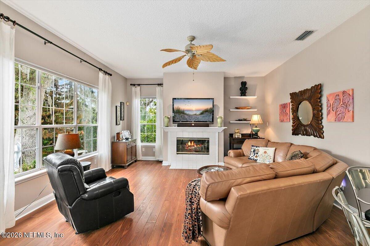 113 OAK VIEW Circle