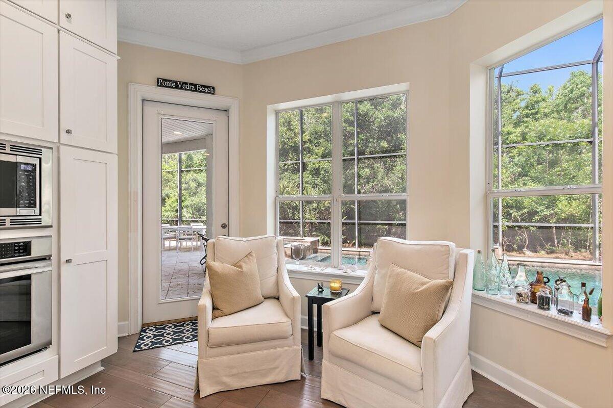 309 N SEA LAKE Lane