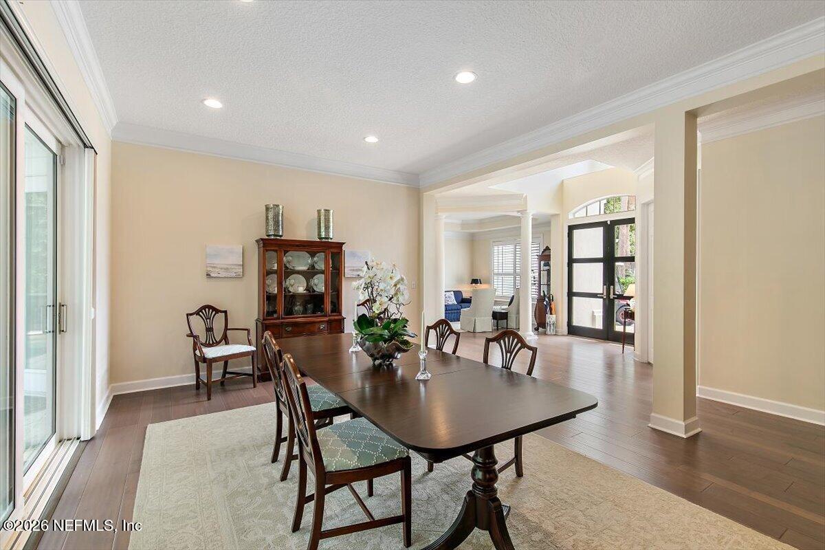309 N SEA LAKE Lane