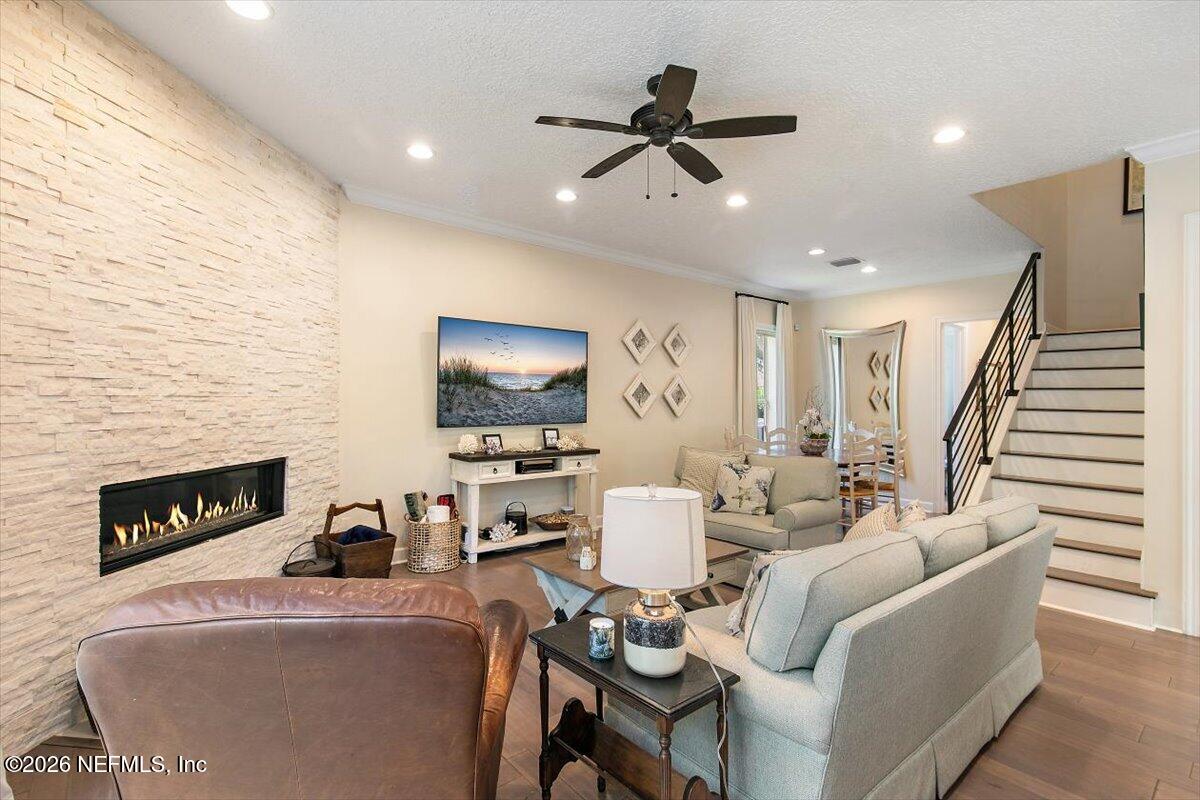 309 N SEA LAKE Lane