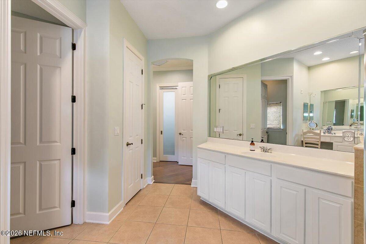 309 N SEA LAKE Lane
