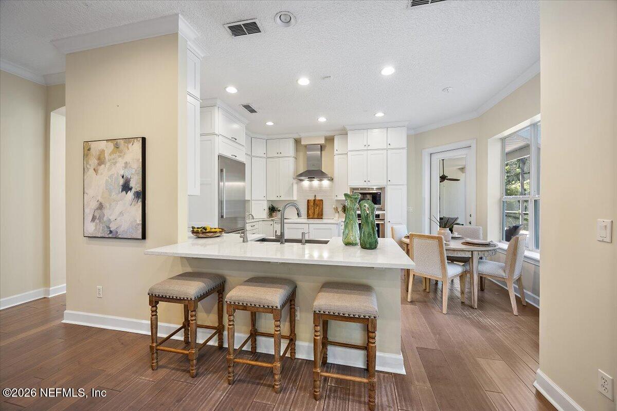 309 N SEA LAKE Lane