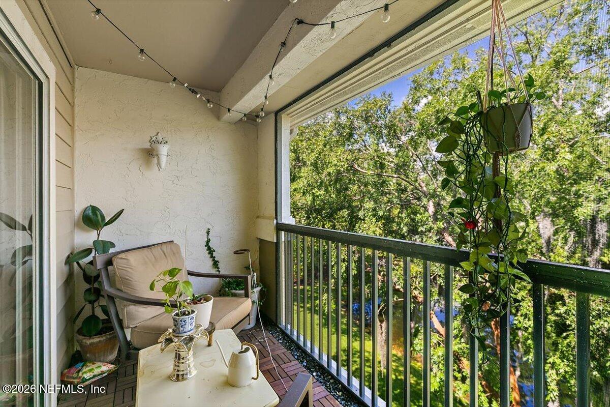 27 ARBOR CLUB Drive 318