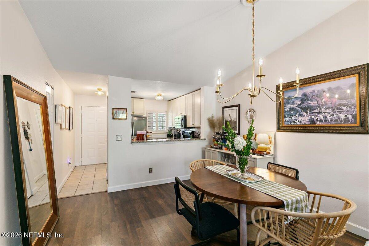 27 ARBOR CLUB Drive 318