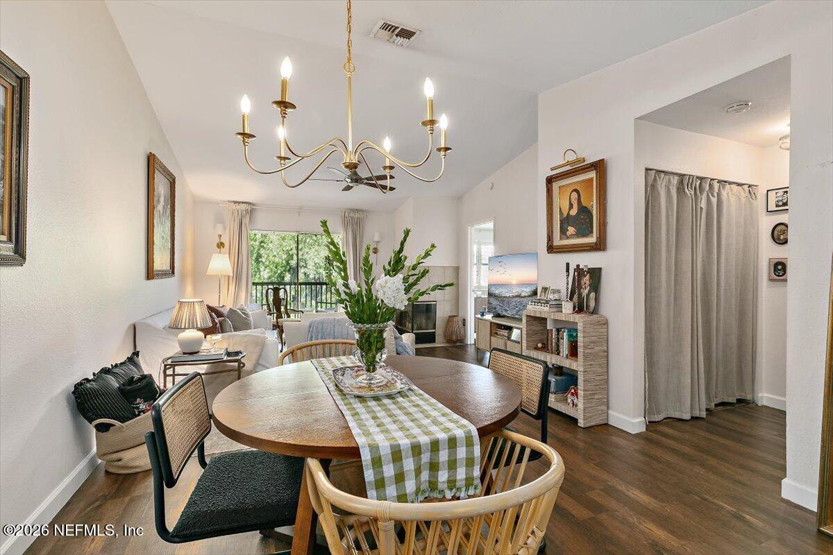 27 ARBOR CLUB Drive 318